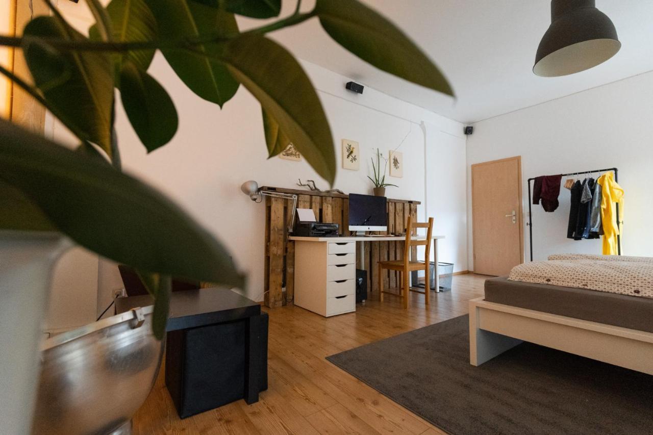 230 M2 Loft Mit Eigenem Wintergarten Mit Tischtennis & Dart, Kostenloser Parkplatz Erfurt Dış mekan fotoğraf