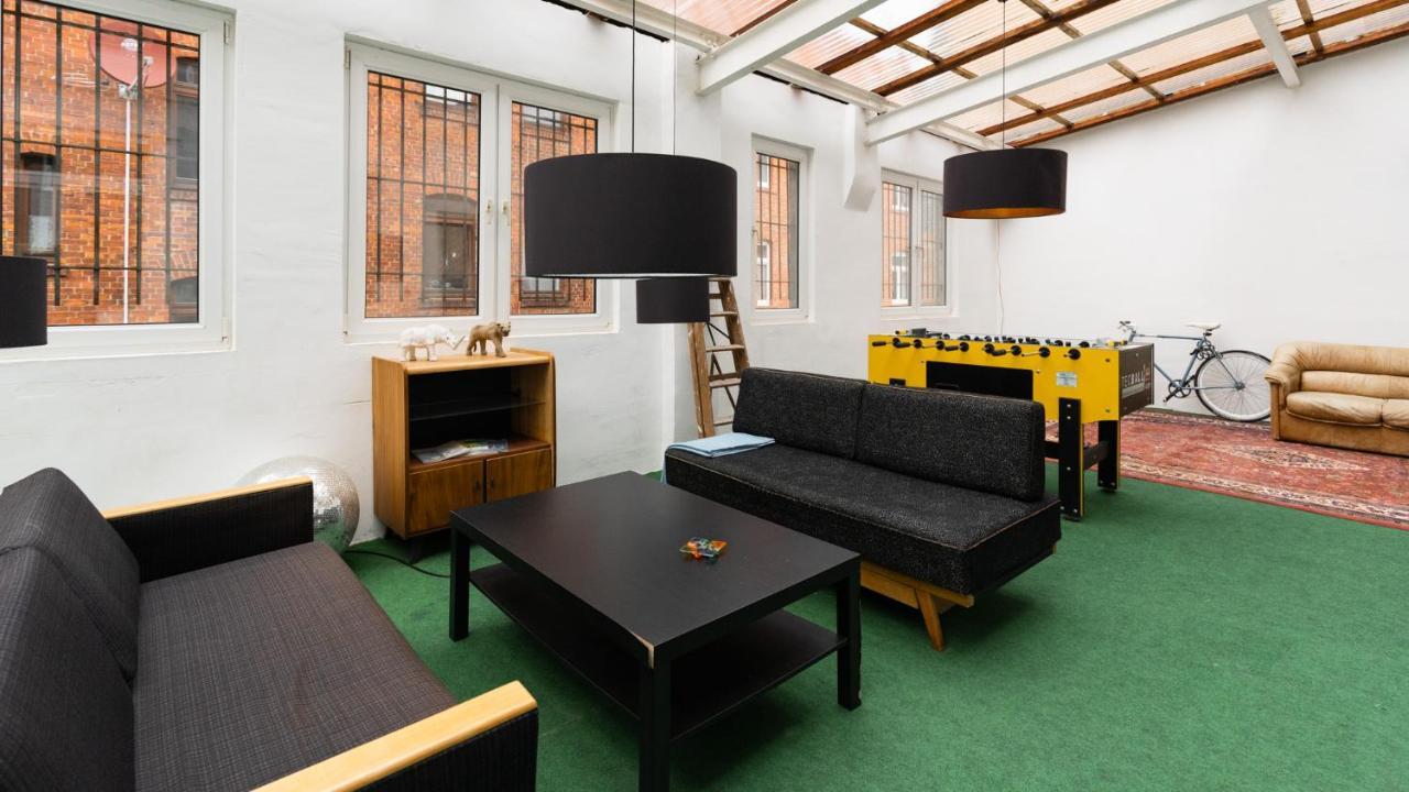 230 M2 Loft Mit Eigenem Wintergarten Mit Tischtennis & Dart, Kostenloser Parkplatz Erfurt Dış mekan fotoğraf