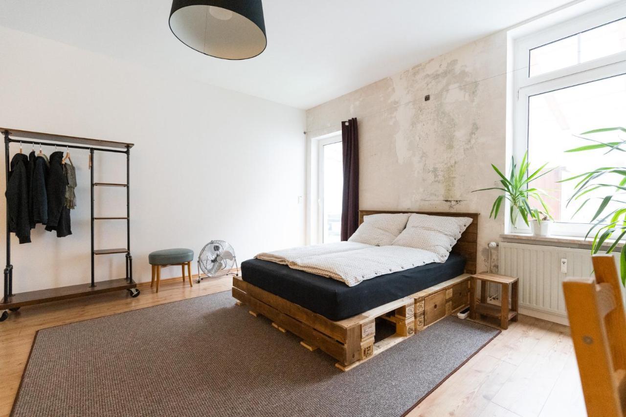 230 M2 Loft Mit Eigenem Wintergarten Mit Tischtennis & Dart, Kostenloser Parkplatz Erfurt Dış mekan fotoğraf
